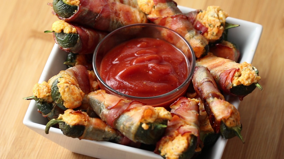 Bacon Wrapped Stuffed Jalapeños - Low Carb Recipes by Foodabi