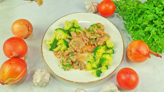Rezept: Feines Schweinefilet mit Pilzen & Brokkoli