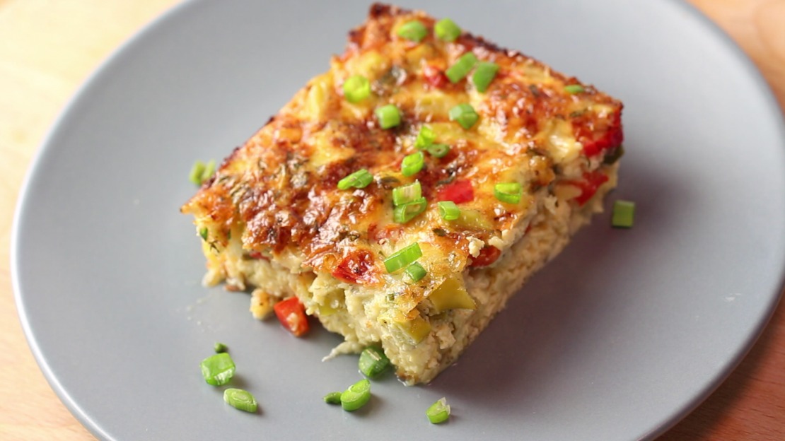 Breakfast soufflé with eggs and cheese - Low Carb Recipes by Foodabi