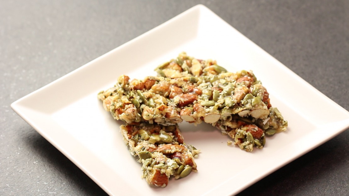 Low Carb granola bars - Low Carb Recipes by Foodabi