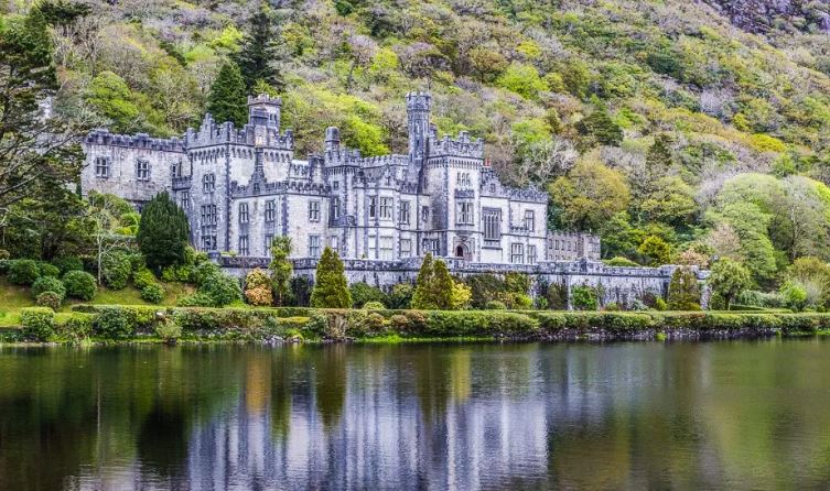 Kylemore Abbey, Connemara - Best Day Trips from Dublin