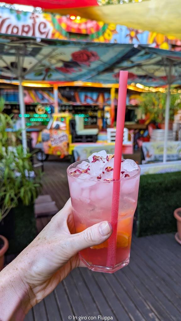 Cocktail analcolico a Hippie Island, Margaret Island, Budapest.
