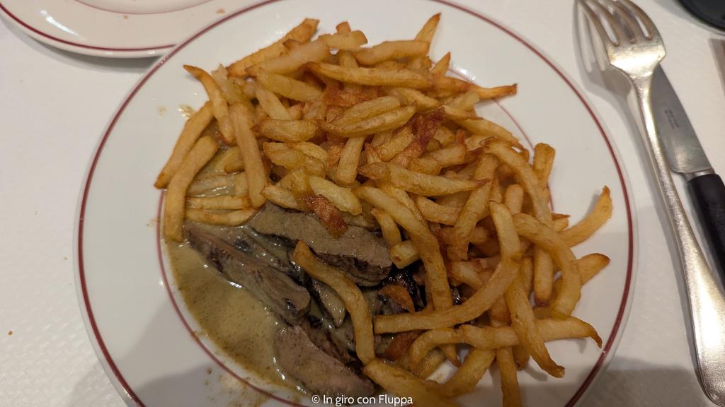 La relais de Venise. Entrecote e patatine fritte.