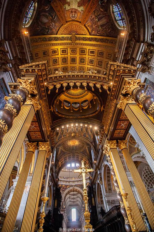 St.Paul's, crocifisso
