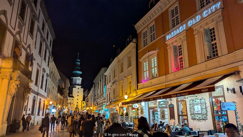 Michalská di notte, Bratislava