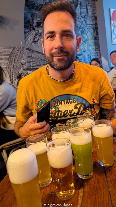 Degustazione di birra allo Žil Verne Craftbeer Pub, Bratislava