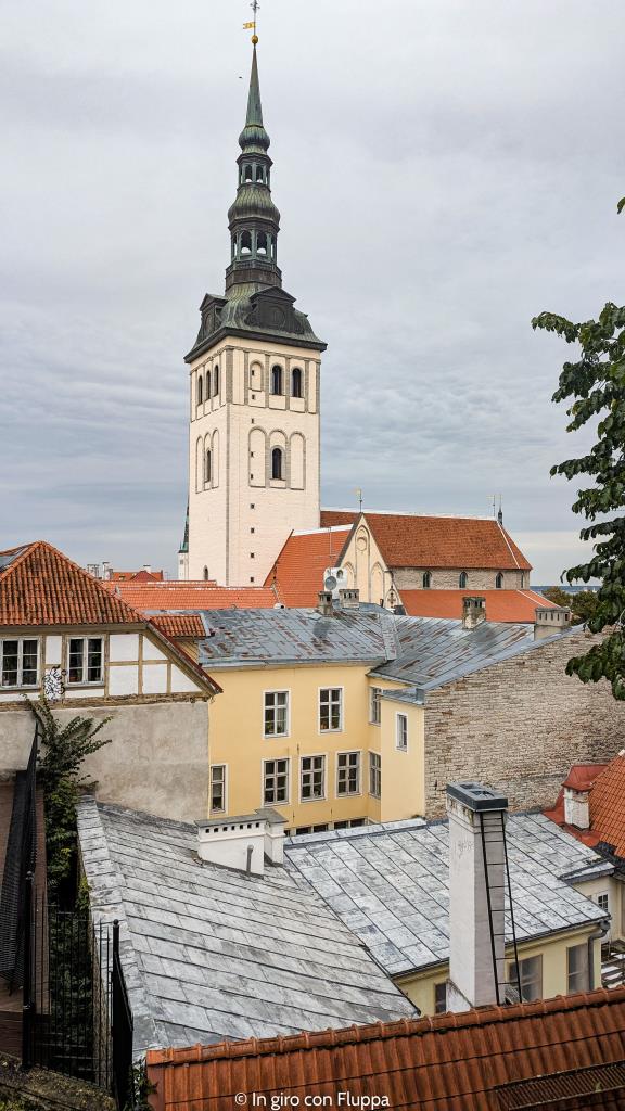 Vista di Tallinn da Kiek in de Kök