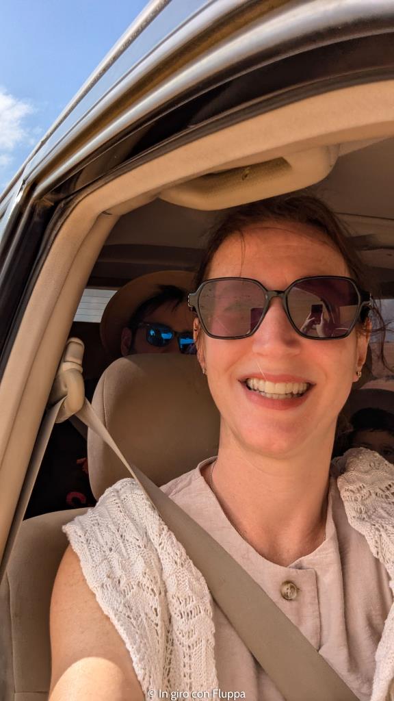 Flavia in auto in Oman