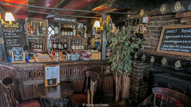 Ye Olde Pumphouse interno