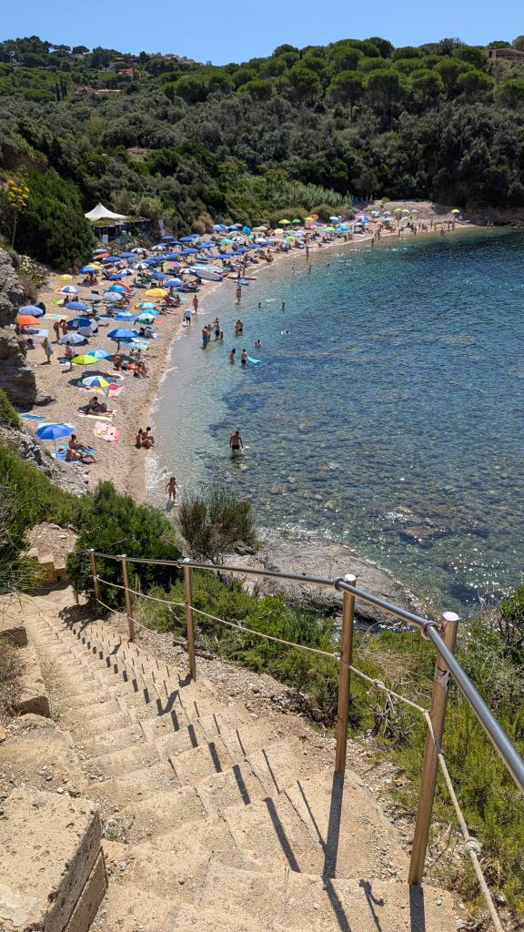 Spiaggia di Barabarca - scalinata