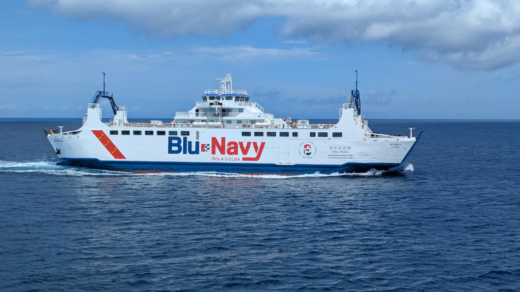 Traghetto Blu Navy Piombino-Portoferraio