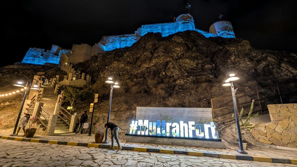 Vista serale del forte di Muttrah, Muscat