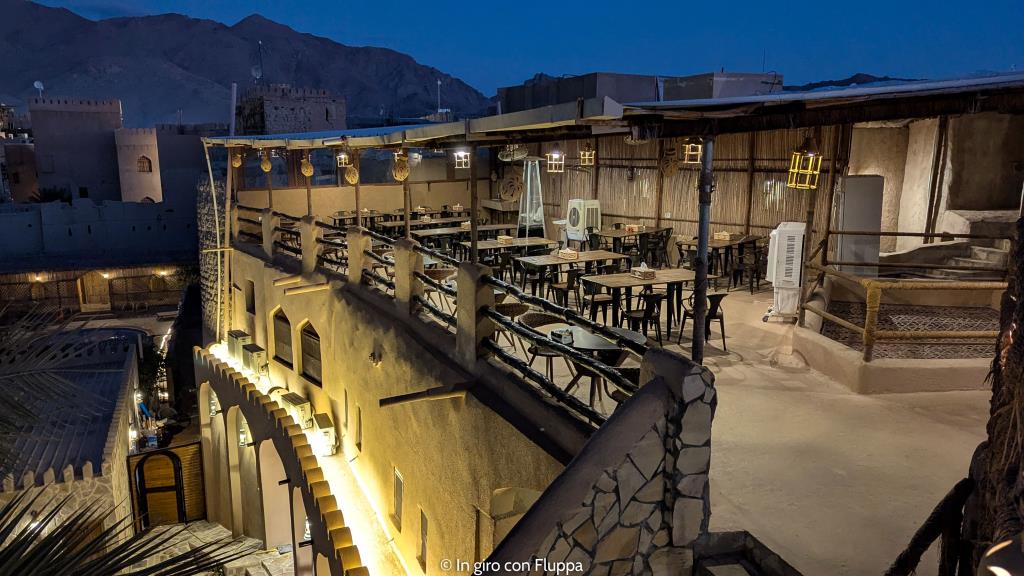 Antique Inn, Nizwa: ristorante in terrazza