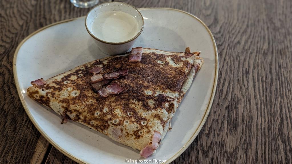 Kompressor Pub, Tallinn - pancake con bacon e formaggio