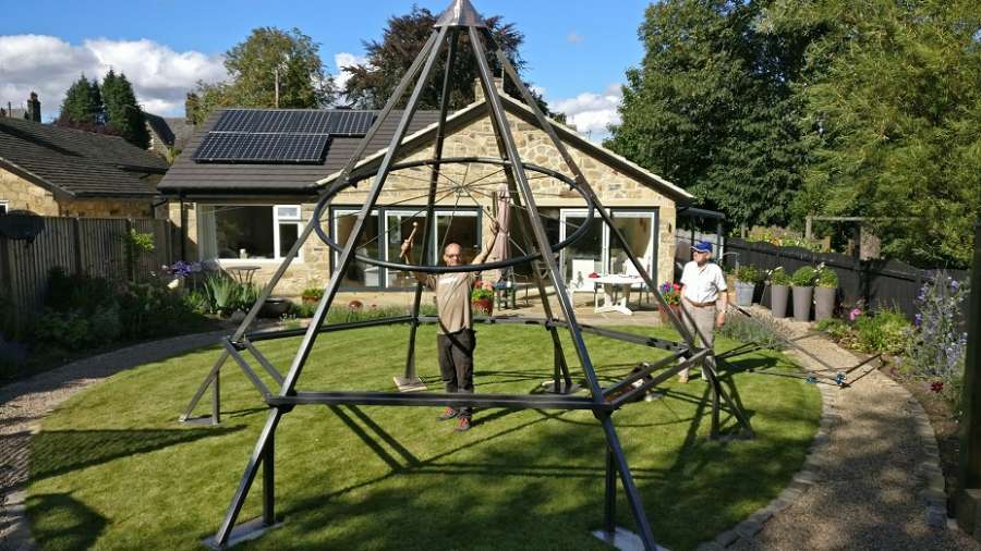Musical Sculpture And Paul