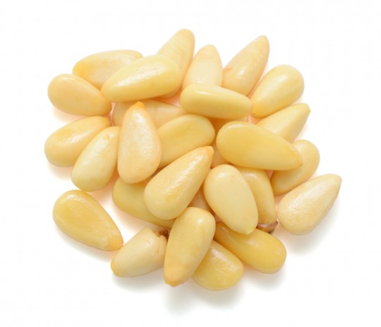 pine nuts Kalorien-Nährwerte