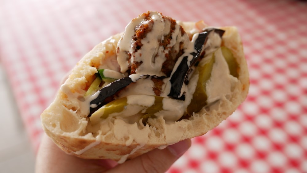 מלך הפלאפל, ירוחם. צילום: גיל גוטקין