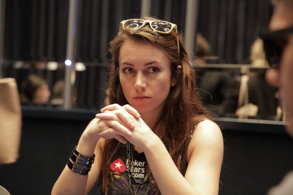 28--123--liv_boeree.jpg