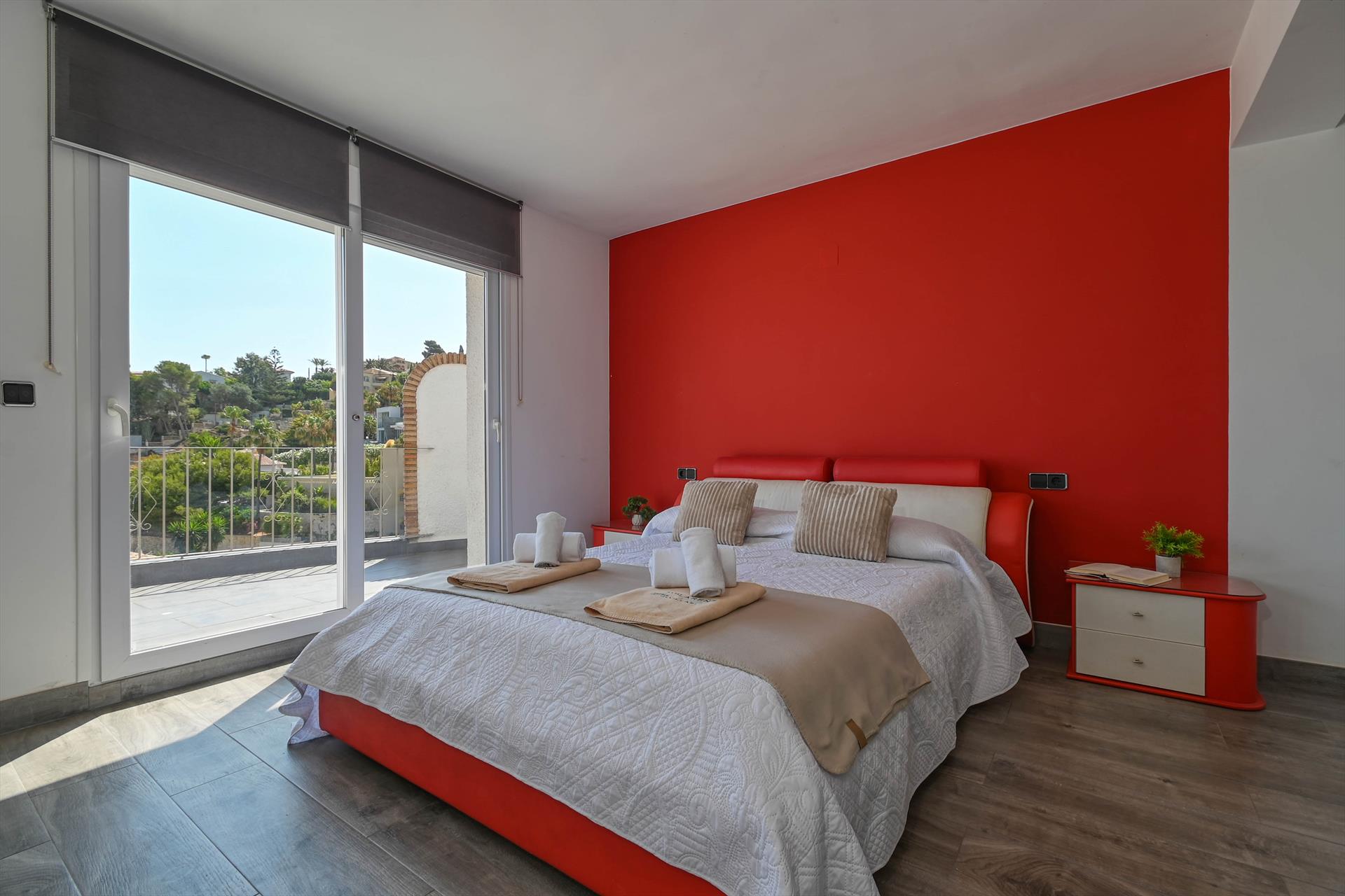 Outdoor terrace and garden at Las Gaviotas II in Spain