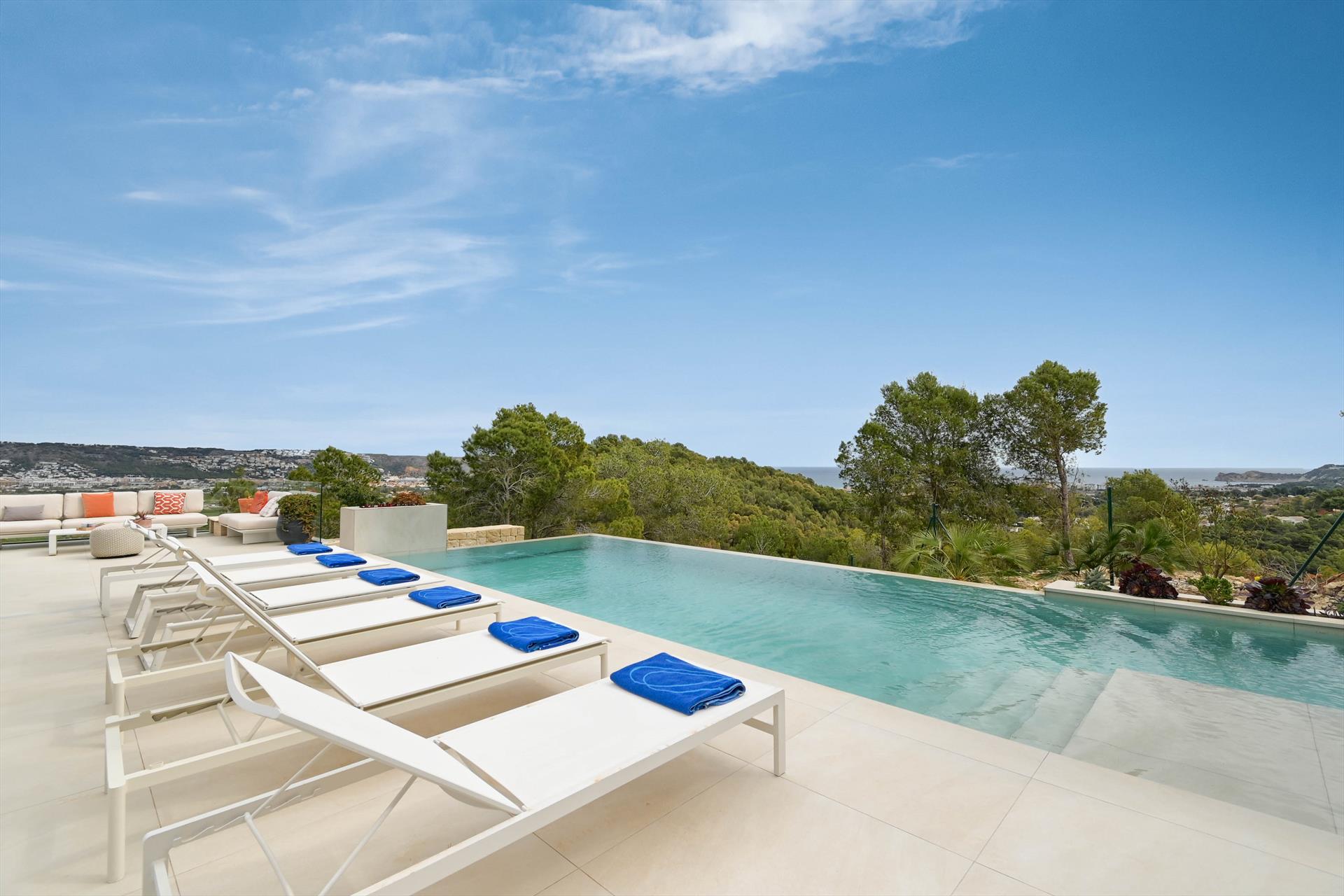Outdoor terrace and garden at Casa de Romero 6 pax in Spain