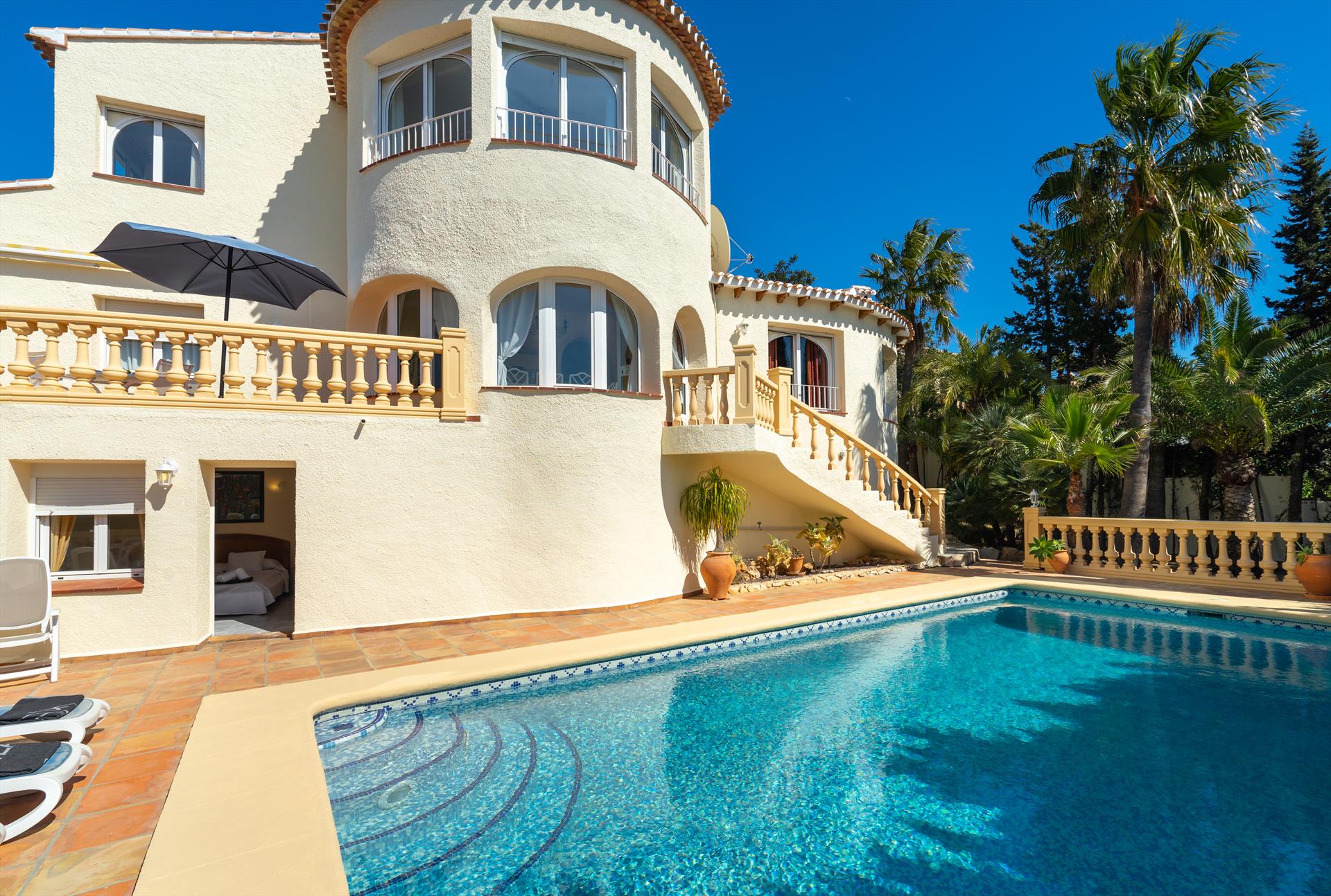 Villa Hermosa 8 pax