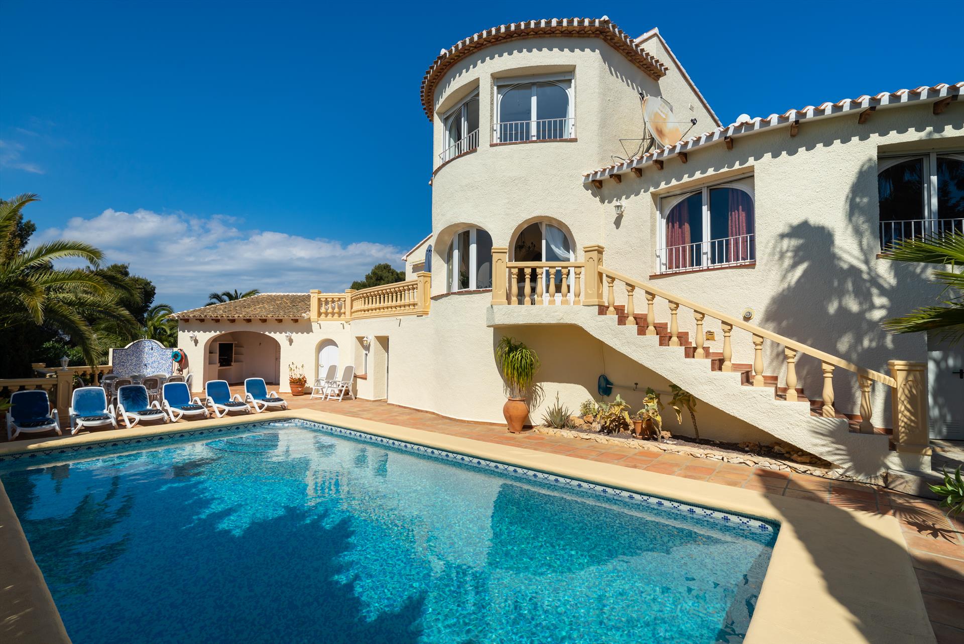 villa-hermosa-8-pax