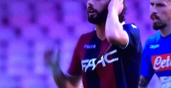 Poli in azione in Napoli - Bologna campionato di serie A al San Paolo