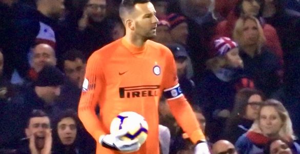 Handanovic In Genoa Inter 2018 19