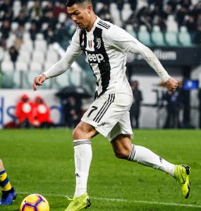 Gara Di Seria A Tra Juventus E Parma Allo Allo Juventus Stadium Di Torino. Cristiano Ronaldo CR7 Della Juventus In Azione 1