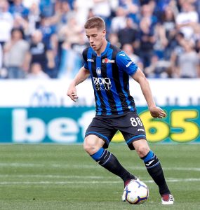 Gara Di Seria A Tra Atalanta E Genoa Al Mapei Stadium Di Reggio Emilia. Mario Pasalic In Azione.