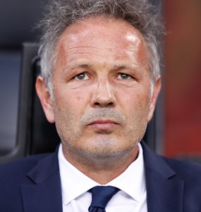Gara Di Seria A Tra Inter E Bologna Allo Stadio San Siro Di Milano. Sinisa Mihajlovic Allenatore Del Bologna.