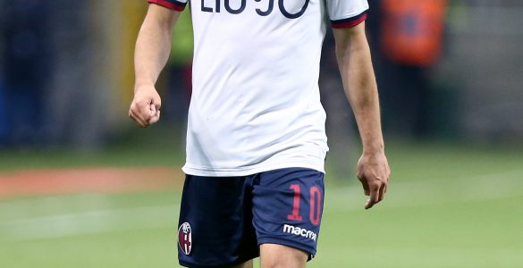 Gara Di Seria A Tra Milan E Bologna Allo Stadio San Siro Di Milano. Nicola Sansone In Azione.