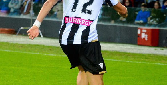 Gara Di Seria A Tra Napoli E Udinese Allo Stadio San Paolo Di Napoli. Antonin Barak DellUdinese In Azione