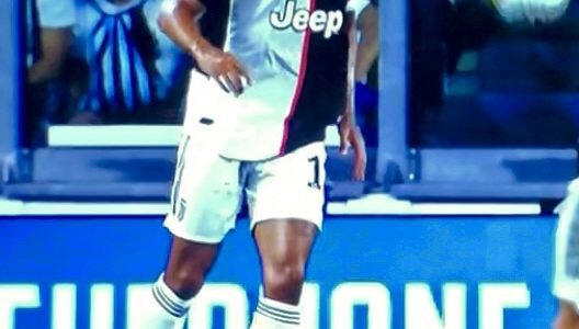 Danilo In Juventus Napoli 2019 20 4