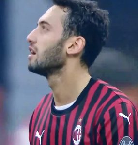 Calhanoglu in Milan-Verona 2019-2020
