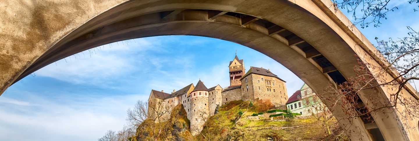 Amazing landmark in czech republic, near karlovy vary loket middle aged castle with blue sky in spring