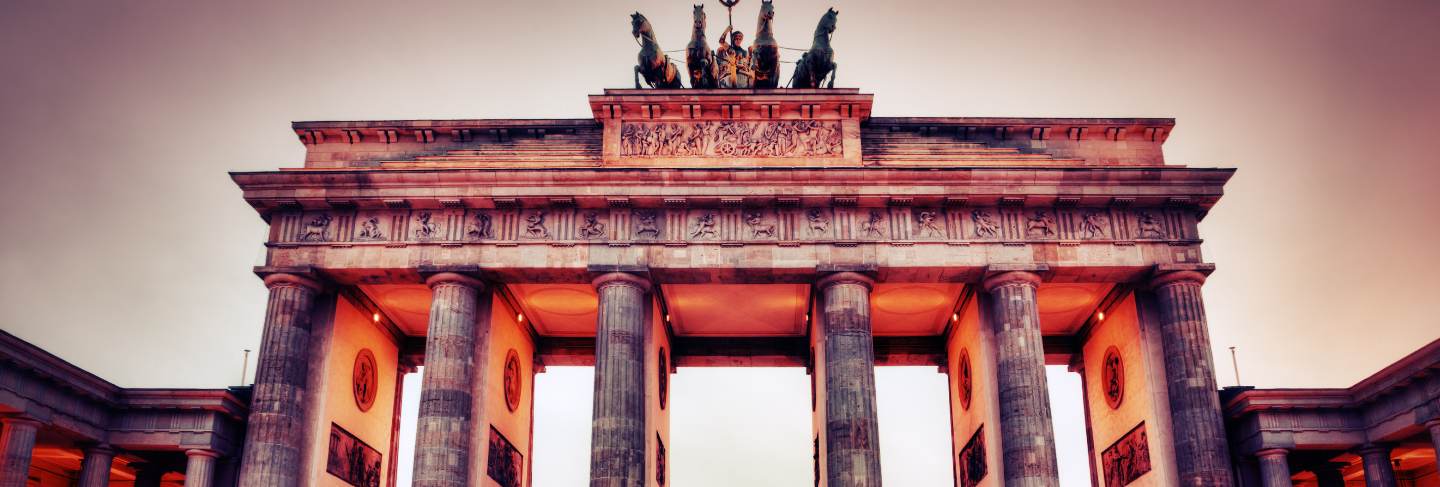 Building with columns