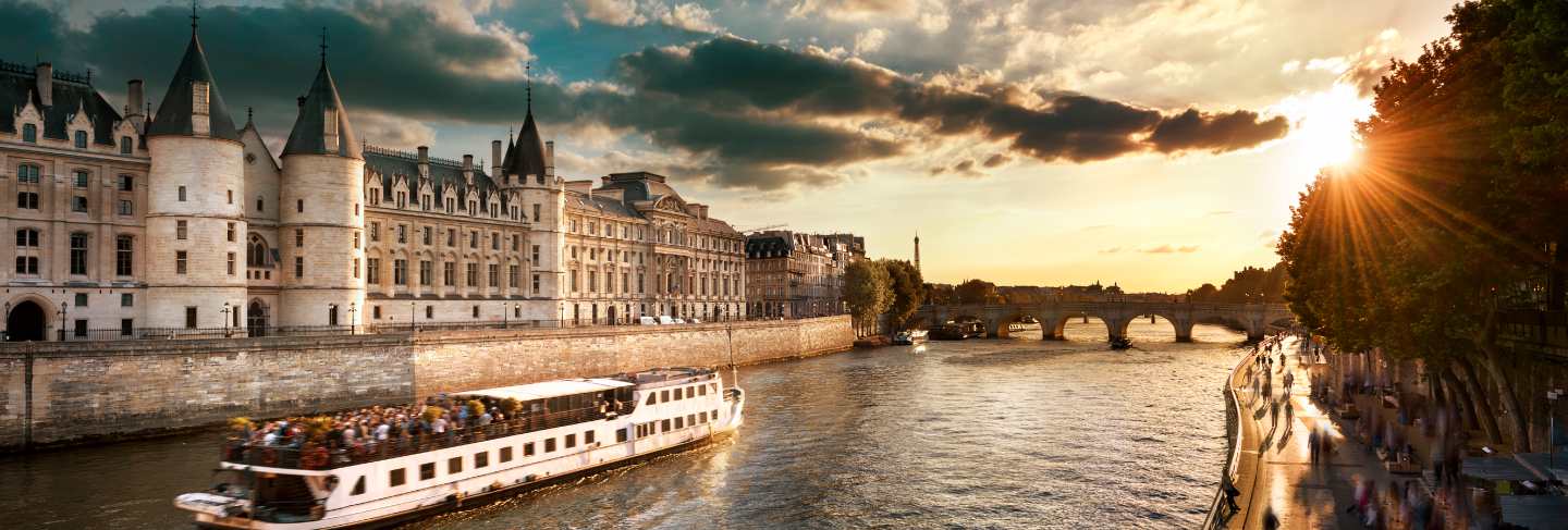 Style of life in paris