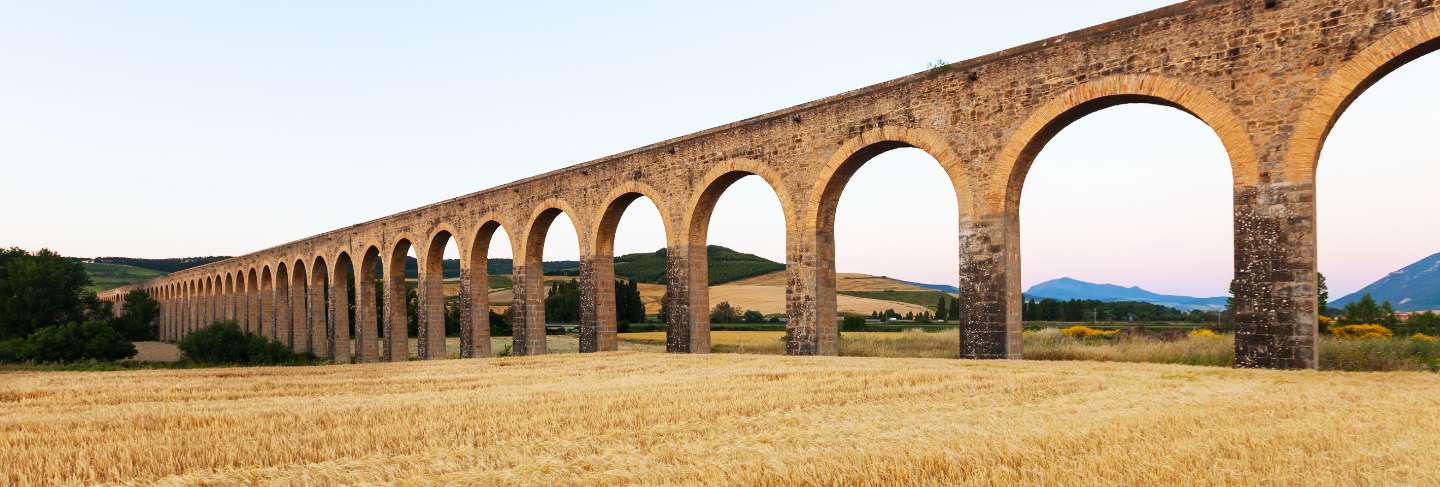 Acueducto de noáin. Navarre