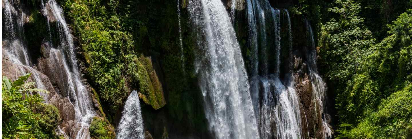 Honduran pulhapanzak waterfalls