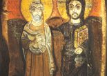 O que à maioria pareceu uma vitória do Reino dos Céus na história, a uma pequena minoria representou um perigo mortal. Ao mesmo tempo que as catedrais das grandes cidades de então se enchem de batizados, um pequeno e persistente movimento parte em direção aos desertos do Egito e Médio Oriente.