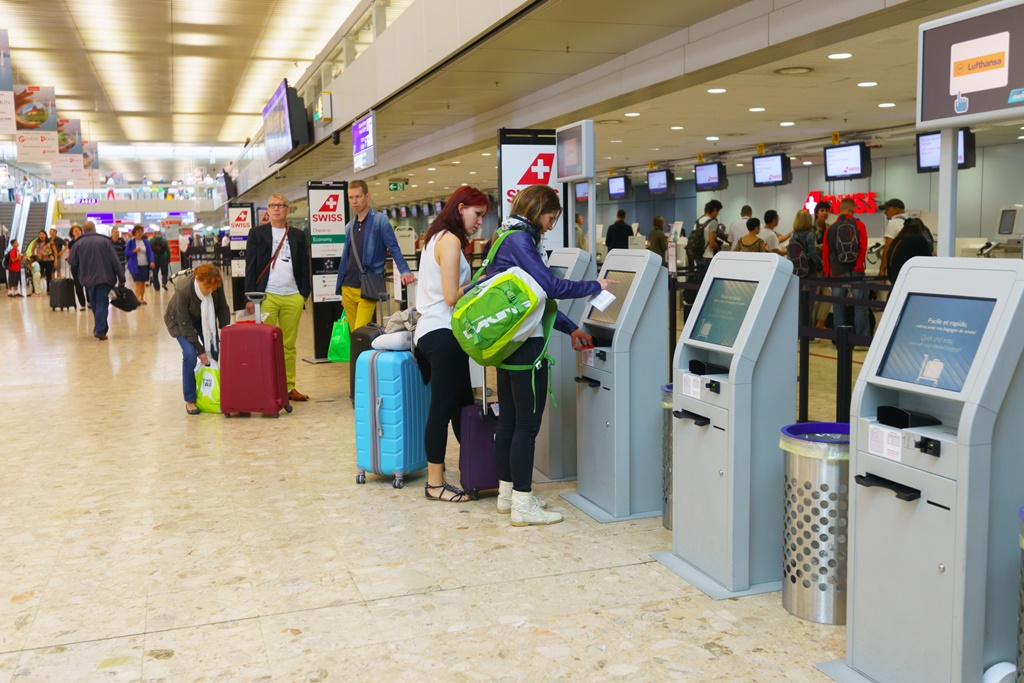 Geneva Airport Bus Passenger and Travel info
