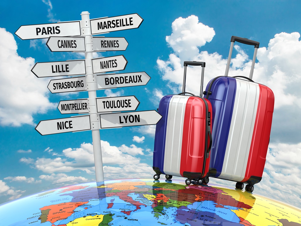 Airports in France, codes, map and arrival info French airports