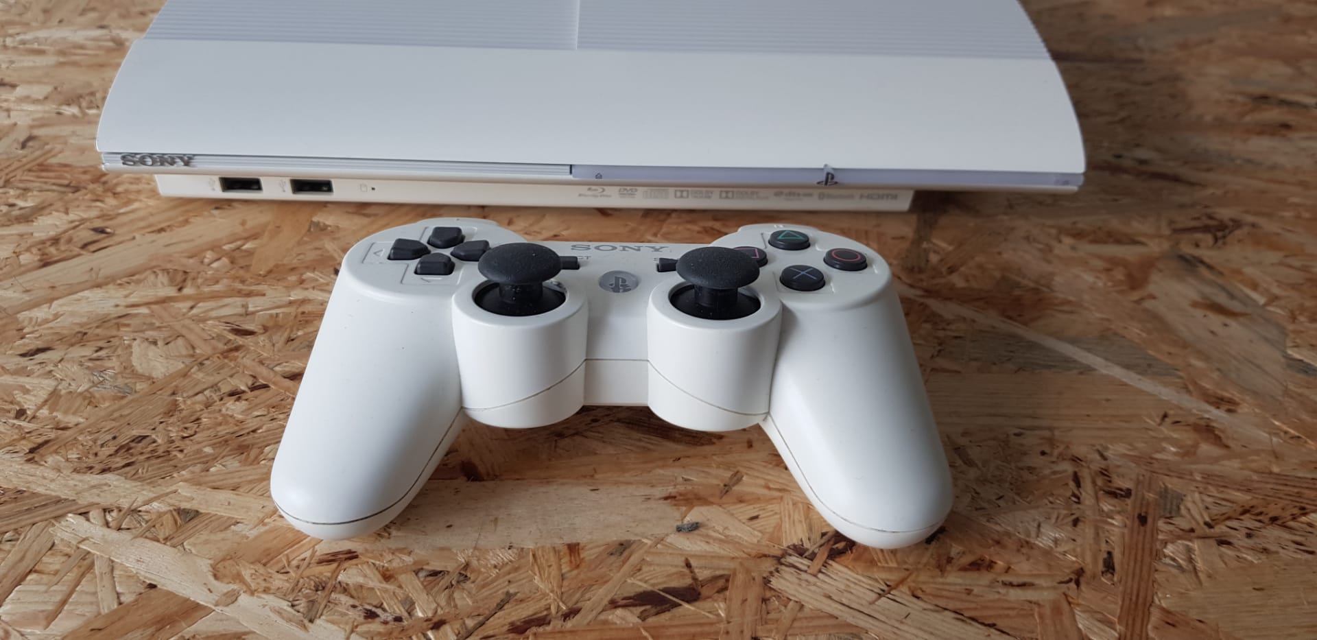 Sony Playstation 3 Super Slim 500GB blanc incl. 2 Controller