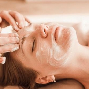 Emma Lock Aesthetics & Skin Clinic