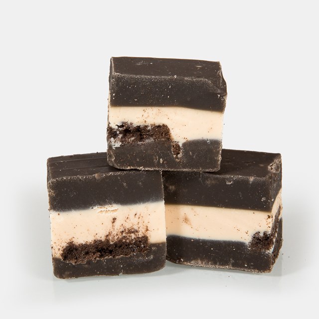 FUDGE FACTORY OREO COOKIE FUDGE 2 kilo TUB