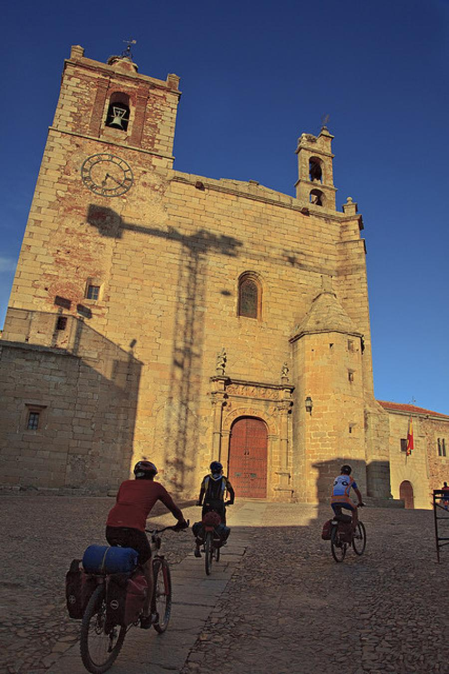 Oliver was a Language Assistant in Extremadura and is now an International Management Consultant