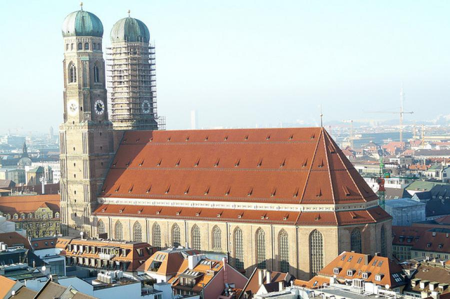Katie worked abroad in Munich and is now an academic editor and translator