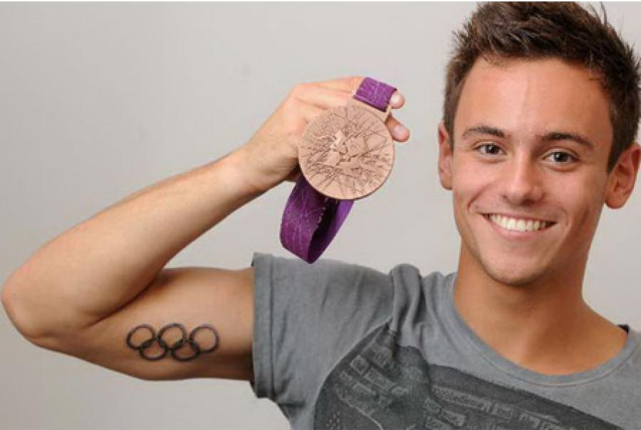 Tom Daley speaking Spanish