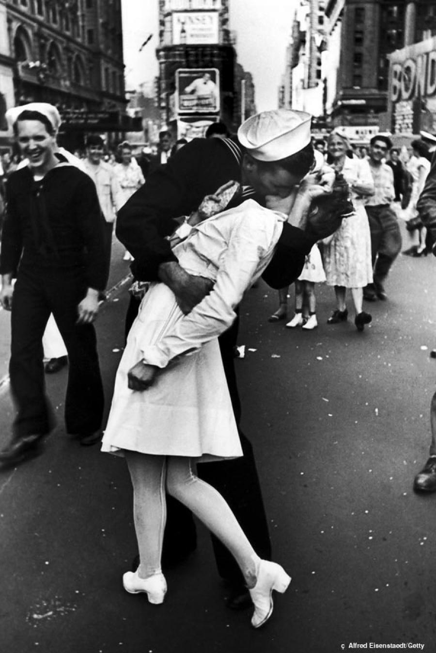 5 Awkward Besito Moments